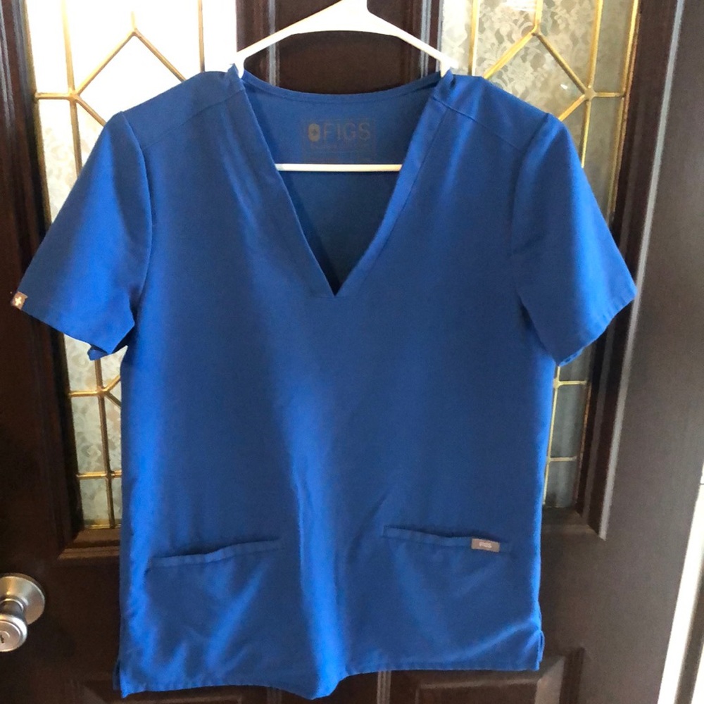 Figs Casma three pocket scrub top